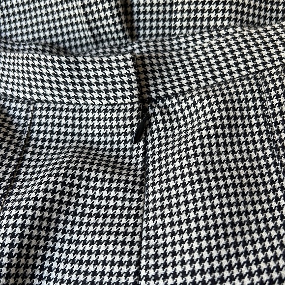 Vintage 90’s Y2K Talbots 100% Wool Houndstooth Plaid Pleated Midi Skirt USA Sz 8 - Picture 5 of 6